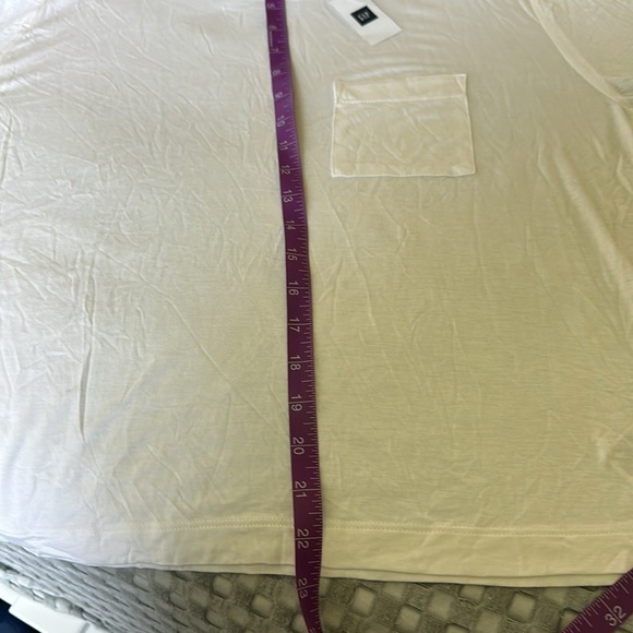 GAP White Tshirt NWT - Picture 6 of 8